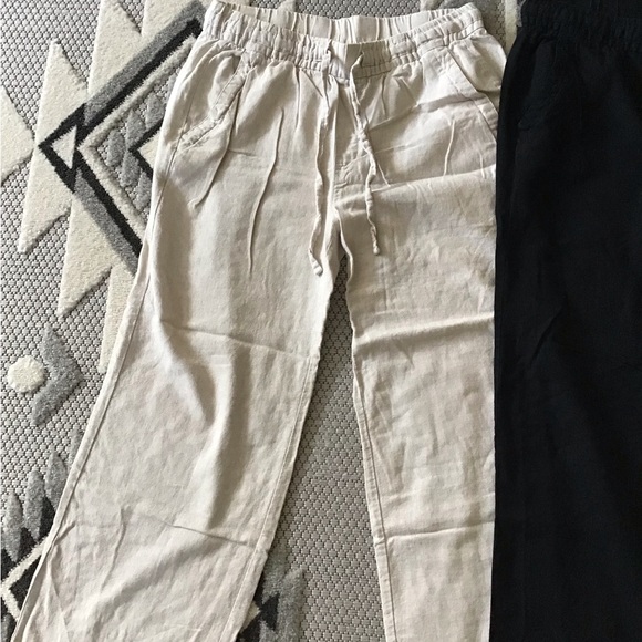 Old Navy Black and Cream Wide Leg Pants - Picture 2 of 6